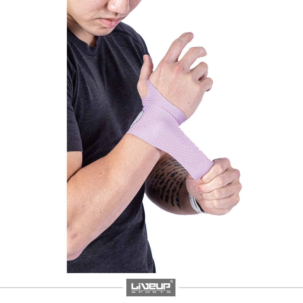 WRIST SUPPORT